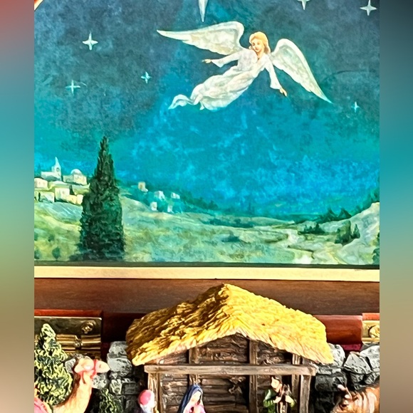 The Nativity Music Box - Danbury Mint Production - Picture 3 of 10